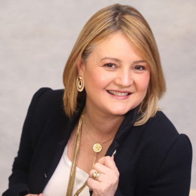 Lyzbeth Cronembold